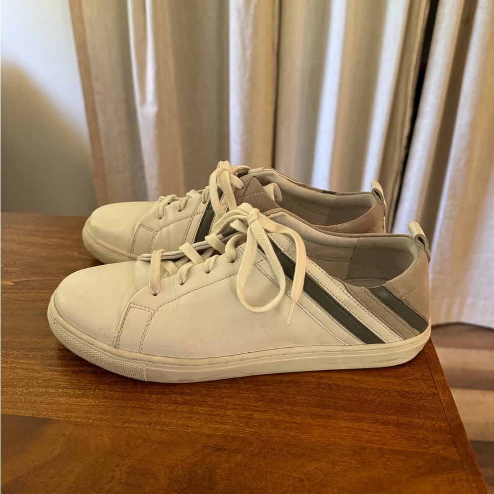 Great condition size 10 Seychelles sneakers in the color white with gray stripes
